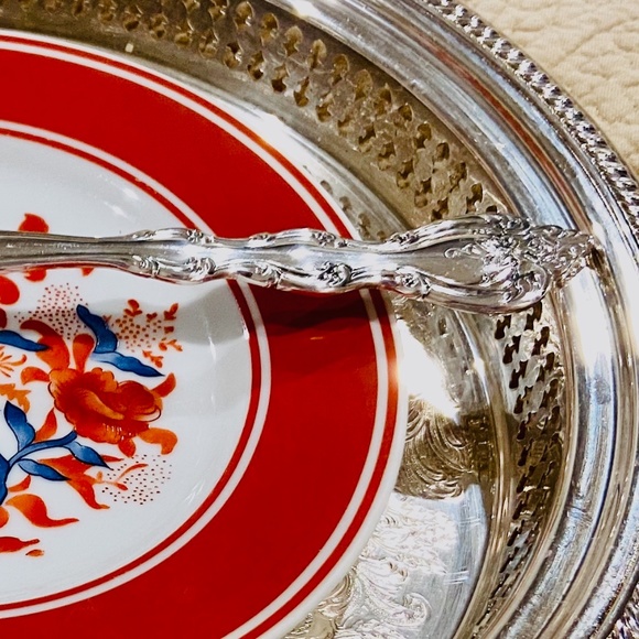 O8-Vintage 1960's Interlude Pattern Silver Plate Etched Cake Server/Knife - Picture 5 of 9